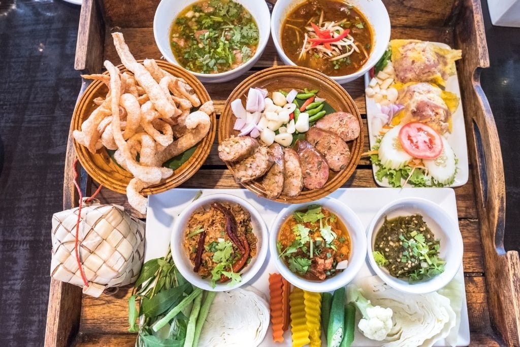 Eating Northern Thai food in Chiang Mai - Experience Unique Thailand